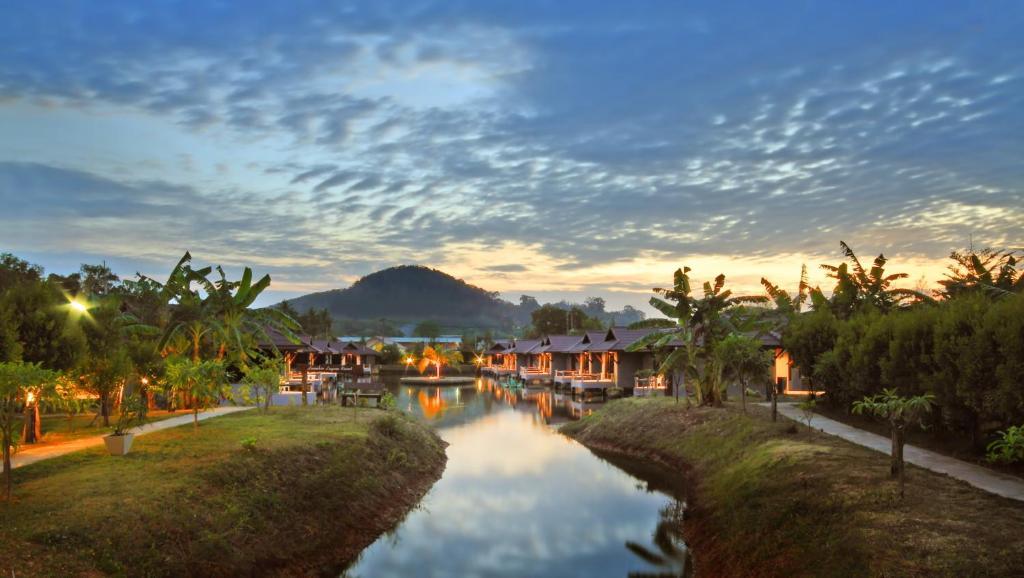 The Villa Laemhin Lagoon Resort Пхукет Екстер'єр фото